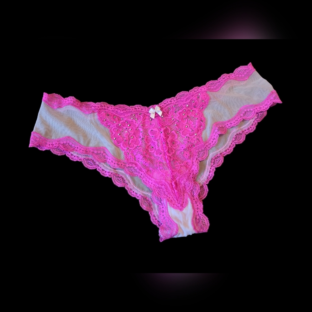 VICTORIA'S SECRET PANTIES Size Medium Cheeky
